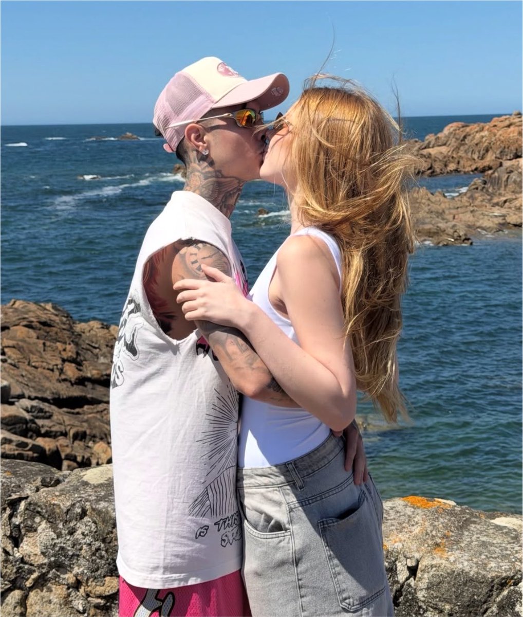 rindocasal's tweet photo. 🚨CASAL DO ANO: Soso Careca posta novas fotos ao lado de Mc Davi Paiva, confirmando reconciliação “Eu te amo” 🥹❤️ https://t.co/t7oRKP55G5