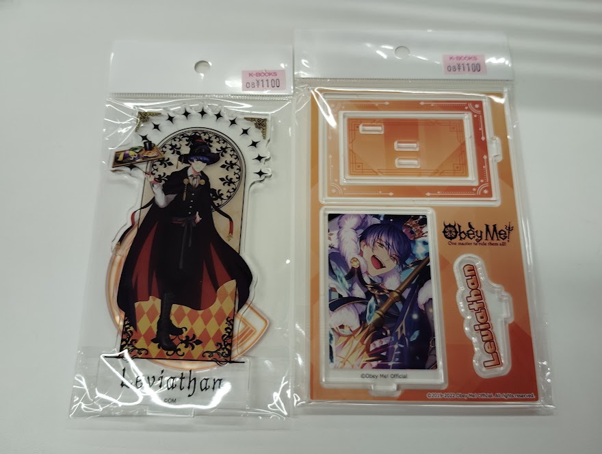 入荷情報】 ｢Obey Me!」缶バッジやアクリルスタンドなど入荷✨ #おべ