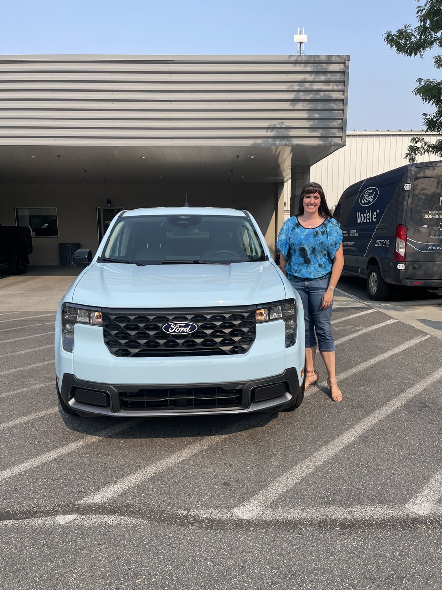 fordmeridian's tweet photo. Great choice Lynnea D! We know Corey Minion enjoyed working with you. Drive away in style—come see us!
https://t.co/hnBM9SXNG1
#kendallfordofmeridian #ford #fordmaverick #maverick #truck #trucklife #idahome #meridiantrucks #fordlife #kendallauto #letsstartsomethinggreat https://t.co/nOMY0qC6yP