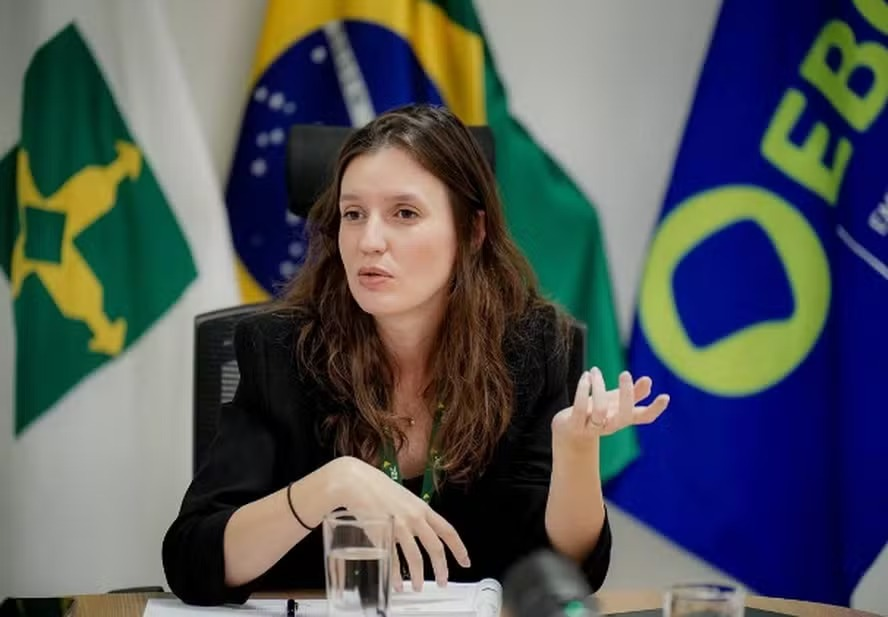 RafaelFontana's tweet photo. A esposa de Marcola, assessor de Lula, participou da milícia digital da Janja no Planalto, e dali ganhou direto um cargo no PT, sem passar pela quarentena.

Nicole  Briones desfrutou do dinheiro do pagador de impostos, enquanto seu marido recebia $$ do esquema do INSS. https://t.co/CTO2njPKUM