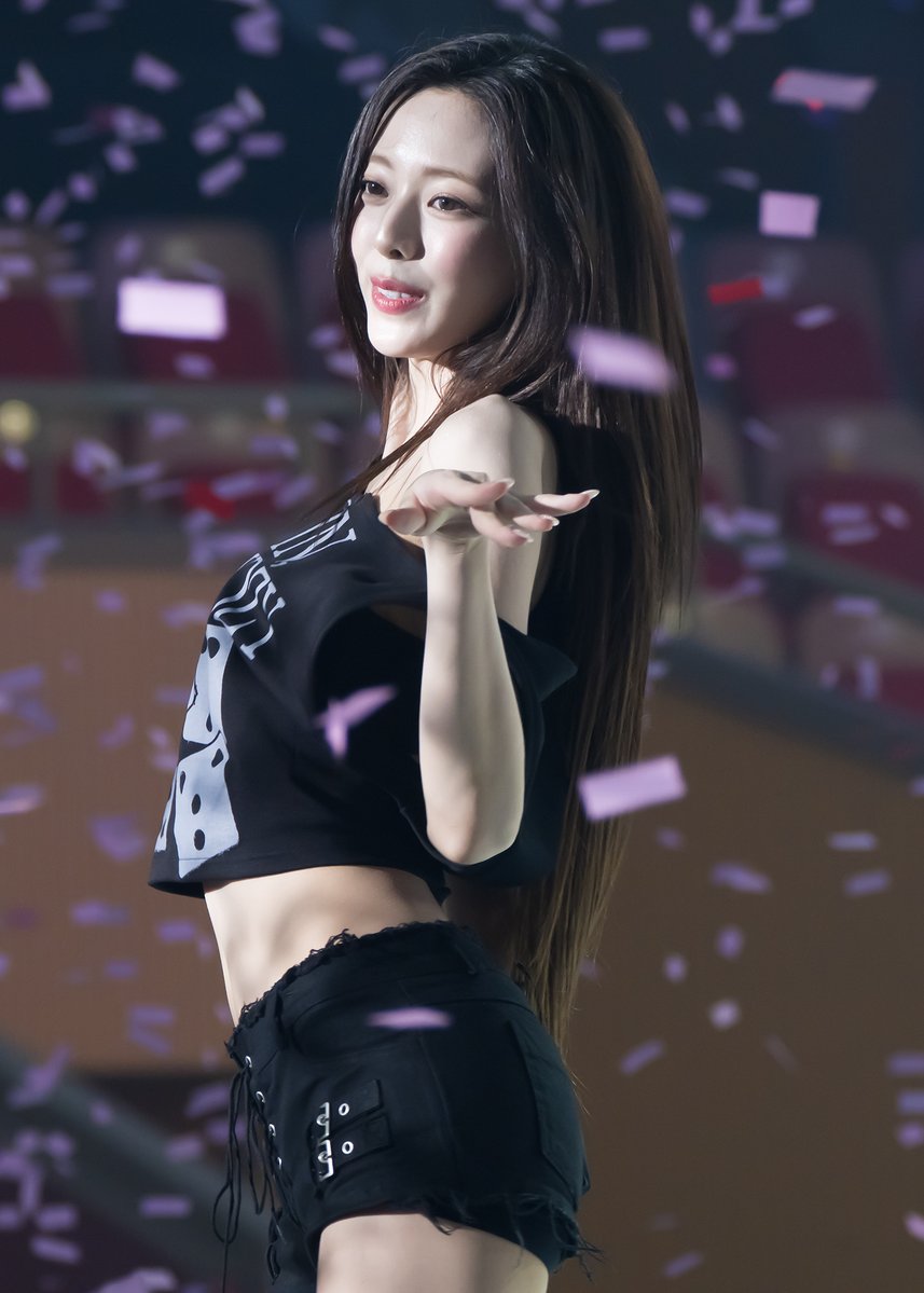 ITZY_PAN's tweet photo. 260808
#있지 #ITZY #유나 #YUNA https://t.co/l9A4k7mt92