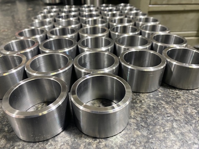 Mechafab7's tweet photo. These precision bushings were recently completed for one of our valued customers to help keep their manufacturing operations running smoothly. #MechaFabIndustries #Manufacturing #CNCMachining #Engineering #Fabrication #Tooling https://t.co/4hQTYvJdn1
