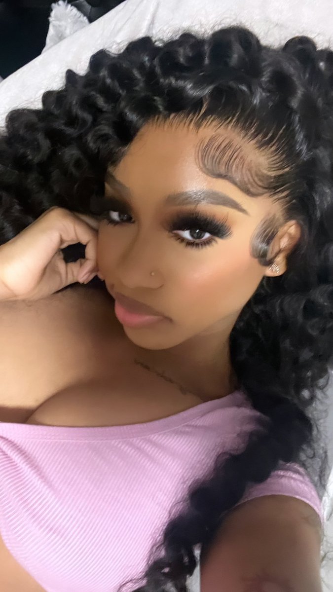 1of1prettymama's tweet photo. Is it legal to look this good?🥰 https://t.co/UxniujPWzX
