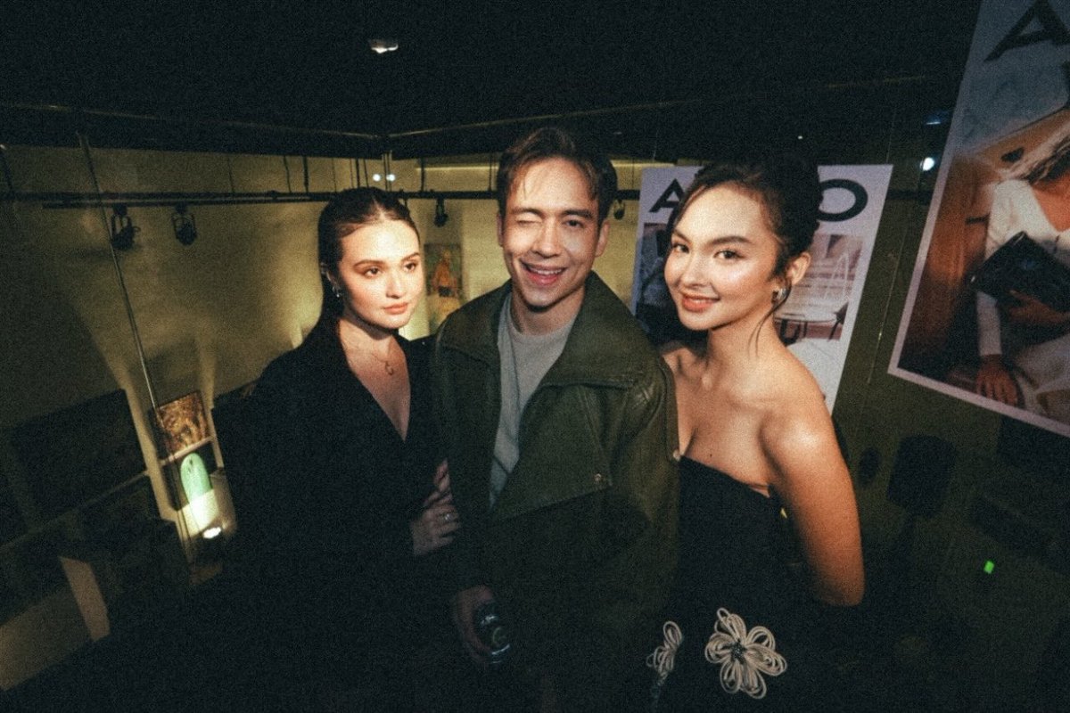 kiwagorg's tweet photo. kira with kai and jameson cutiesss

#KiraBalinger | Kira Balinger https://t.co/cZRdENGLty