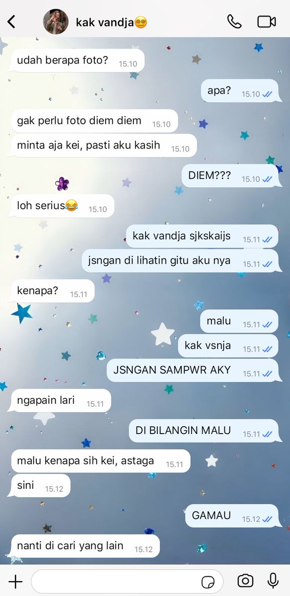 grizlls's tweet photo. #markkeon vandjakeiki crumbs,

kak vandja ganteng sekali, keiki pusing, tapi malah keiki yang di hap nyam nyam kisseu kisseu https://t.co/vKghs6BDFG