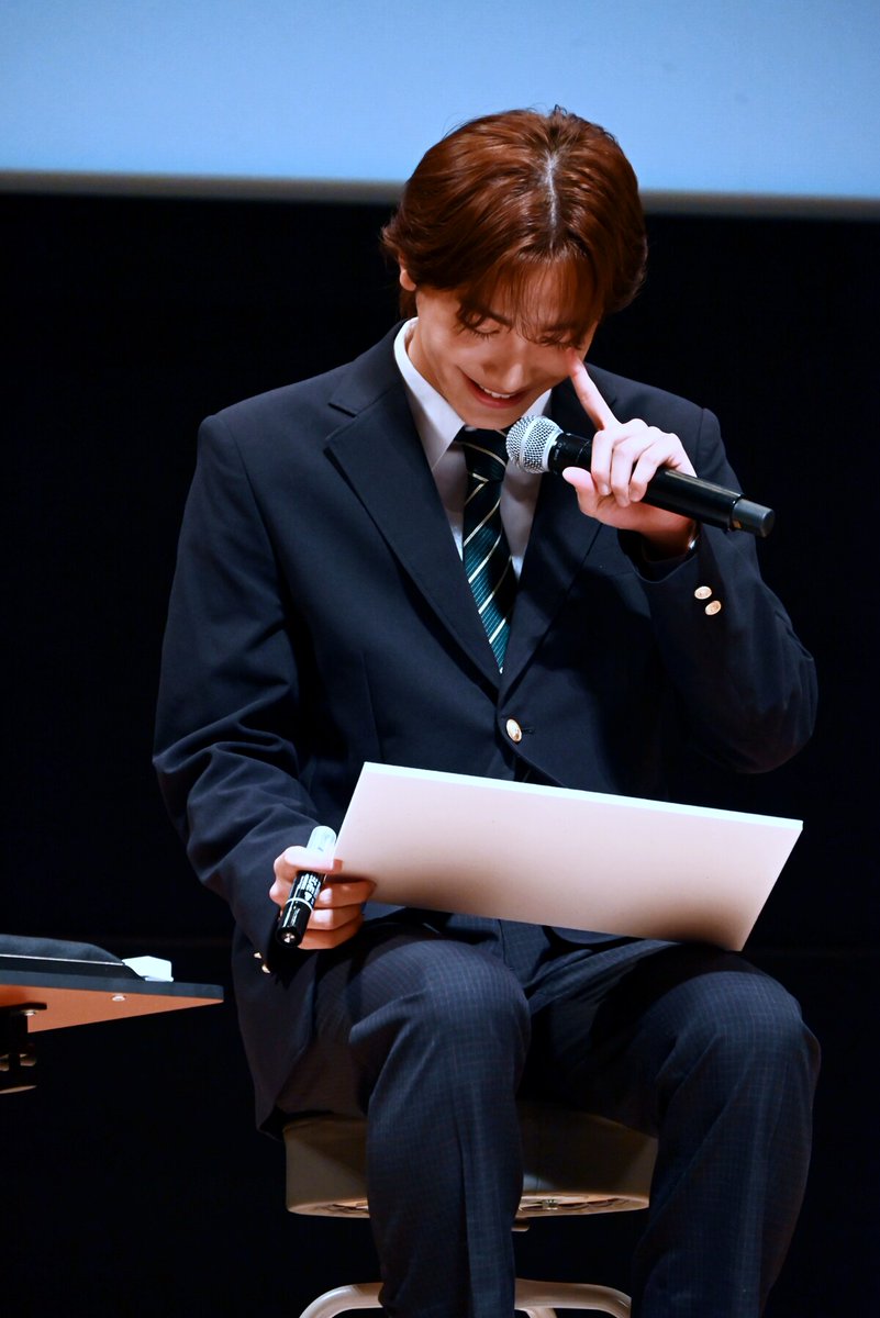 natalie_mu's tweet photo. 【#ドラマ修学旅行 ファンミ レポ📝】
“修仲オタク”DXTEEN福田歩汰が無双
ゲンジブ桜木雅哉は今後の撮影にウキウキ

📸詳細｜写真27枚はこちら
https://t.co/ejoSKnuZtG

「修学旅行で仲良くないグループに入りました」同窓会でメインキャスト5人が集結🏫🌿 https://t.co/DsKskDl8ZX