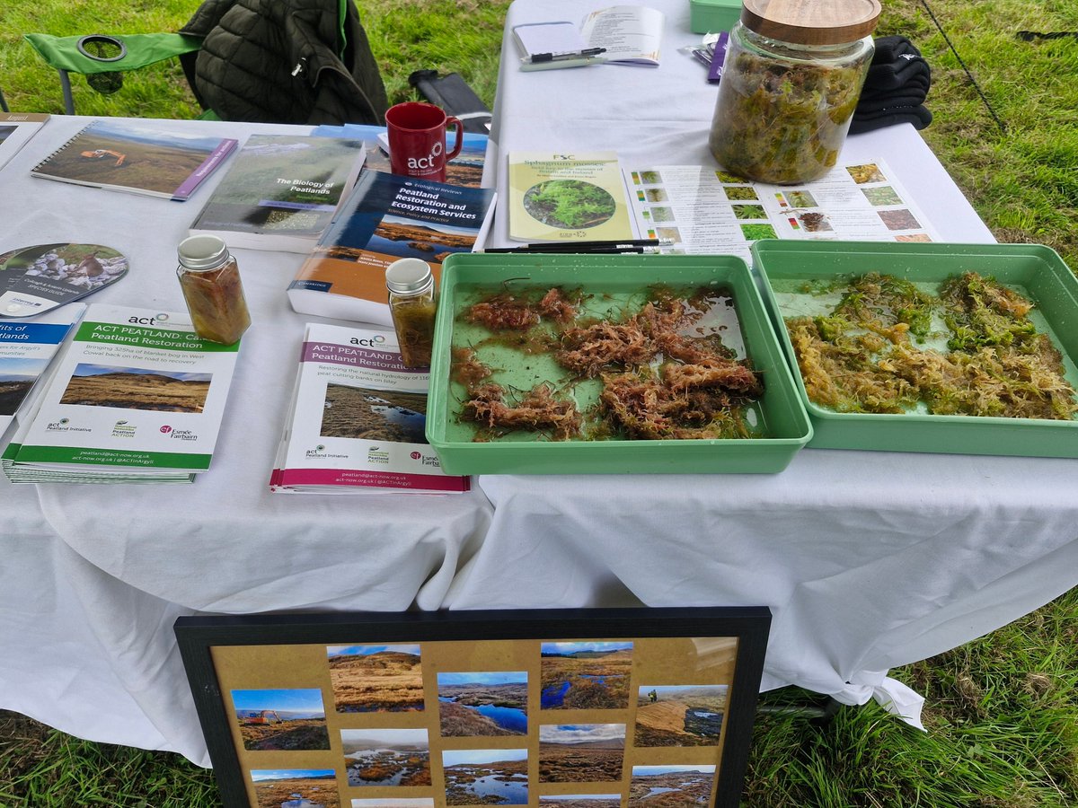 ACTinArgyll's tweet photo. Great time at #KintyreShow and #MidArgyllShow last week! Thanks to everyone who stopped by for a chat about peatland regeneration and #ScotlandsRainforest.

Catch us next at Islay Show (13 Aug) and Oban Games (27 Aug).

#Argyll #PeatlandACTION https://t.co/2U4Ide7a8t