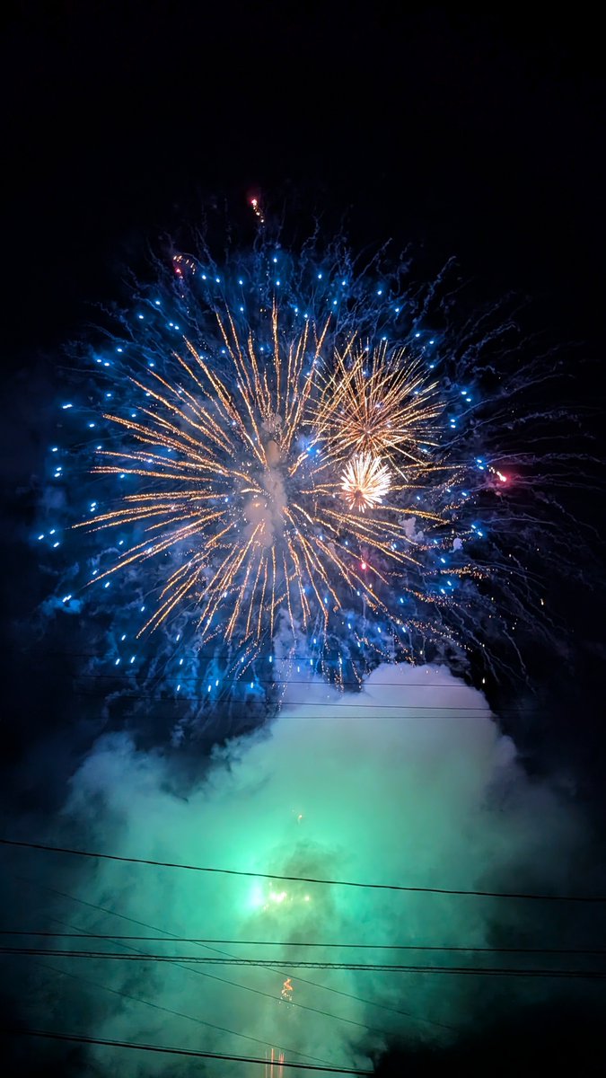 thune0425gmail1's tweet photo. ２年ぶりの花火大会 https://t.co/Fj70shVAuQ