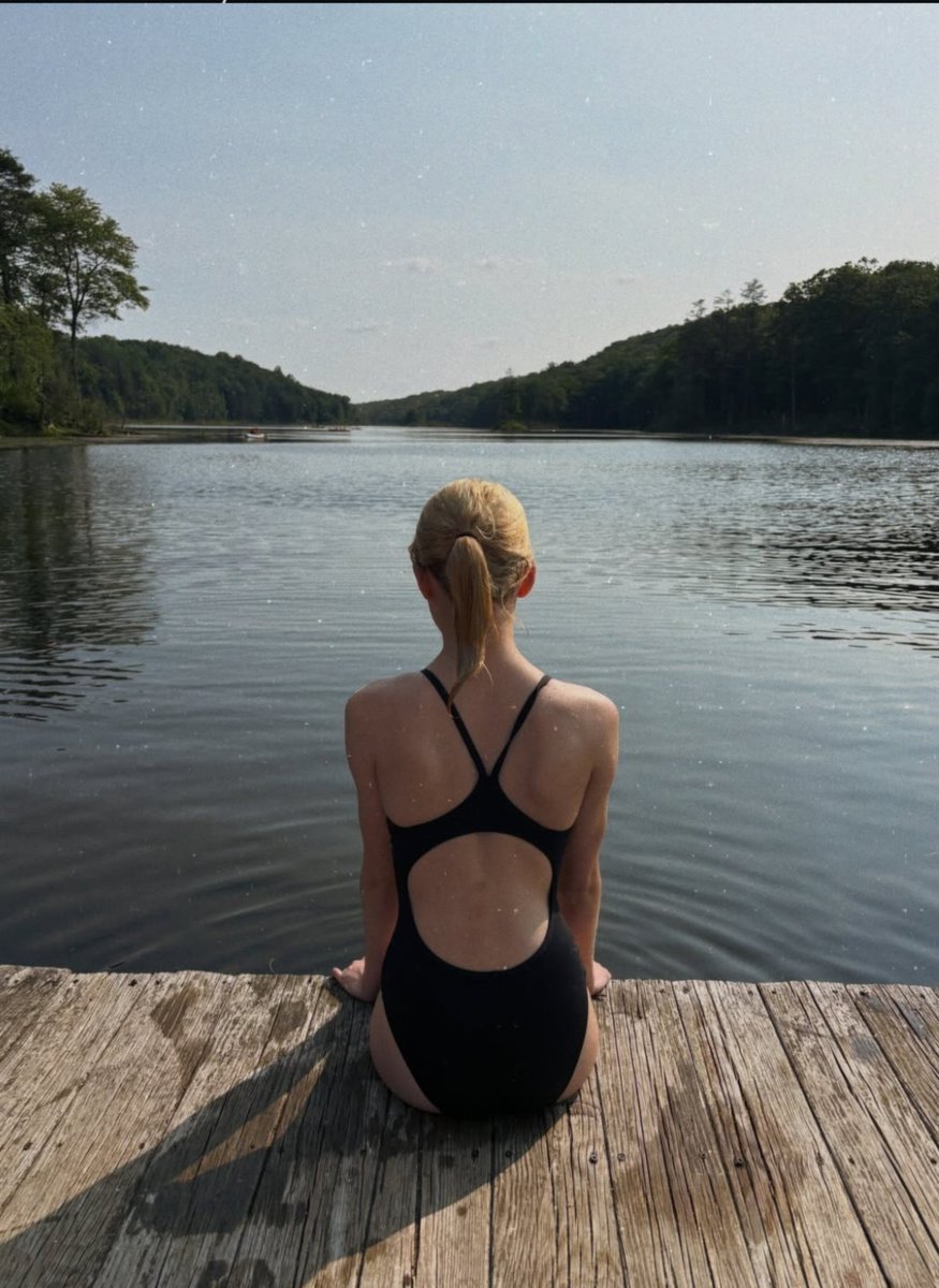 NellFisher_page's tweet photo. Recent pics at the lake 📸🍃 #nell #fypシ゚viral #boost #fyp #xyz https://t.co/f7BS4OEFUq