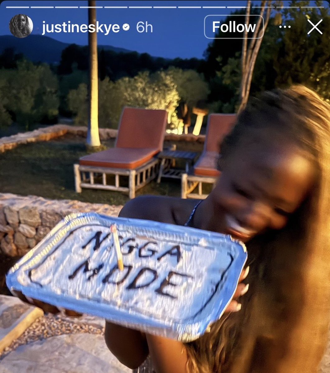 sisteract2On's tweet photo. Messy ass HOTD finale but at least all the Black characters still alive https://t.co/zGwmuJgfv0