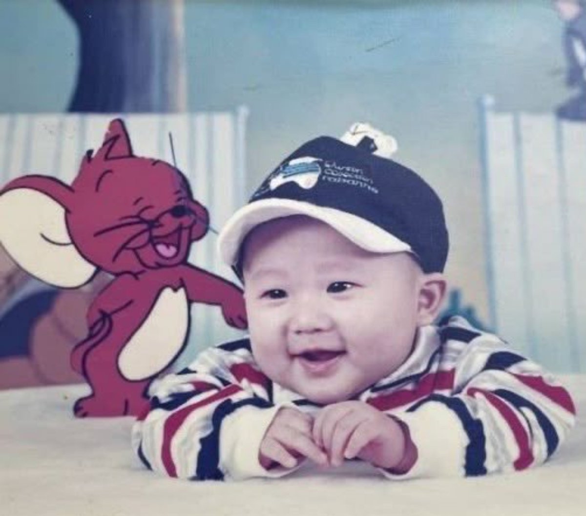 minhoadickted's tweet photo. feliz año de vida a quien con una sola risita nos salva la vida, al pegamento de todo stray kids, el hombre con el corazón más noble, lleno de amor y con un talento inigualable!

ALL ORBITS LEAD BACK TO CHANGBIN
#창빈아_오늘도_따룽해 
#OurUltraGeniusChangbin 
#HappyChangbinDay https://t.co/WQA1l9WIXd