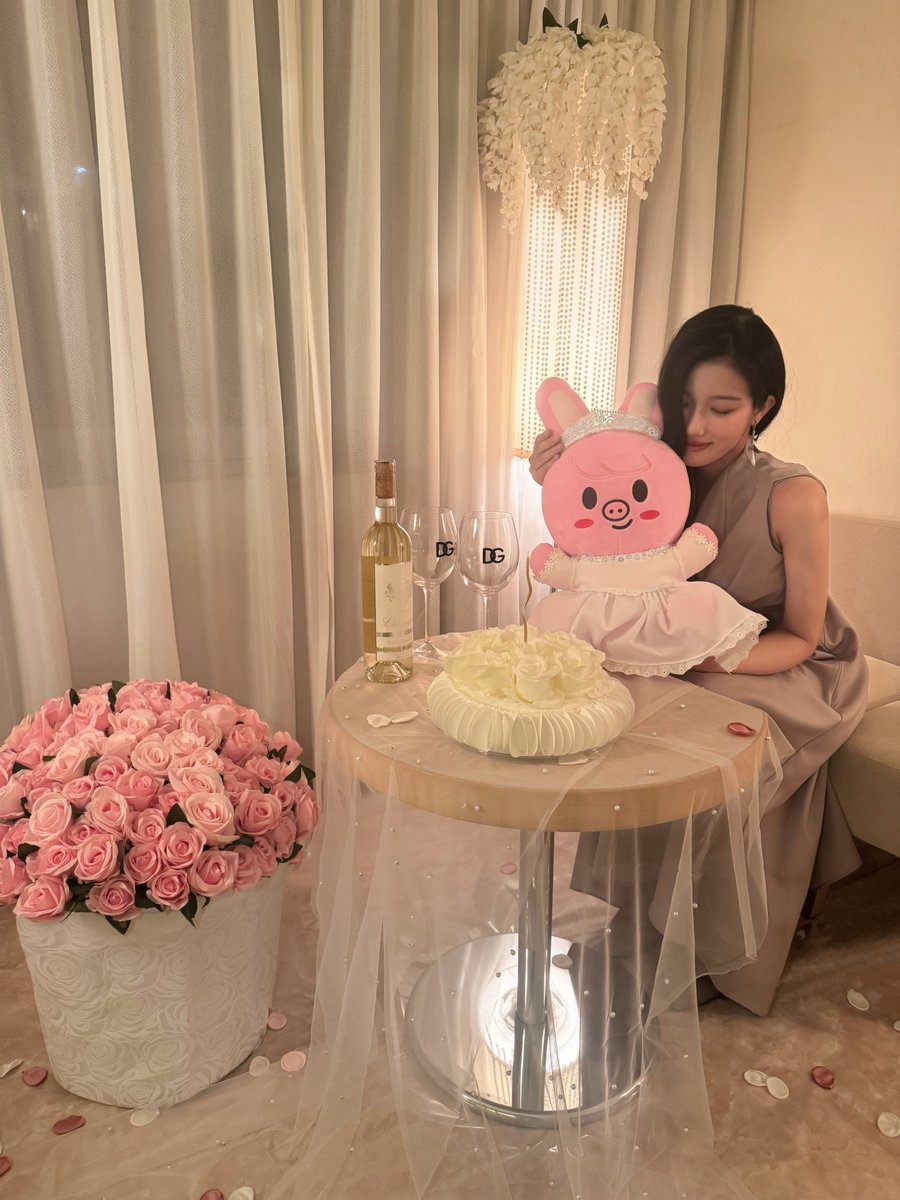 lily__u_11's tweet photo. 🐇🎂🤍

愛おしい赤ちゃん、お誕生日おめでとう
いつも私を助けてくれてありがとう

_2026.08.11

#HappyChangbinDay
#창빈아_오늘도_따룽해
#OurUltraGeniusChangbin
#StrayKids #스트레이키즈
#창빈 #Changbin https://t.co/3f2vtw0HCP