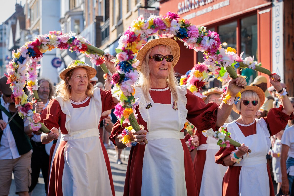 ShepherdNeame's tweet photo. 🎶 Broadstairs Folk Week is in full swing! 🎶

The vibrant festival, sponsored by Shepherd Neame, kicked off this weekend.

You can still catch live entertainment and pick up a pint of our award-winning beers at the Festival Bar until Friday, August 14 🍻 https://t.co/o8SeuSpqqZ