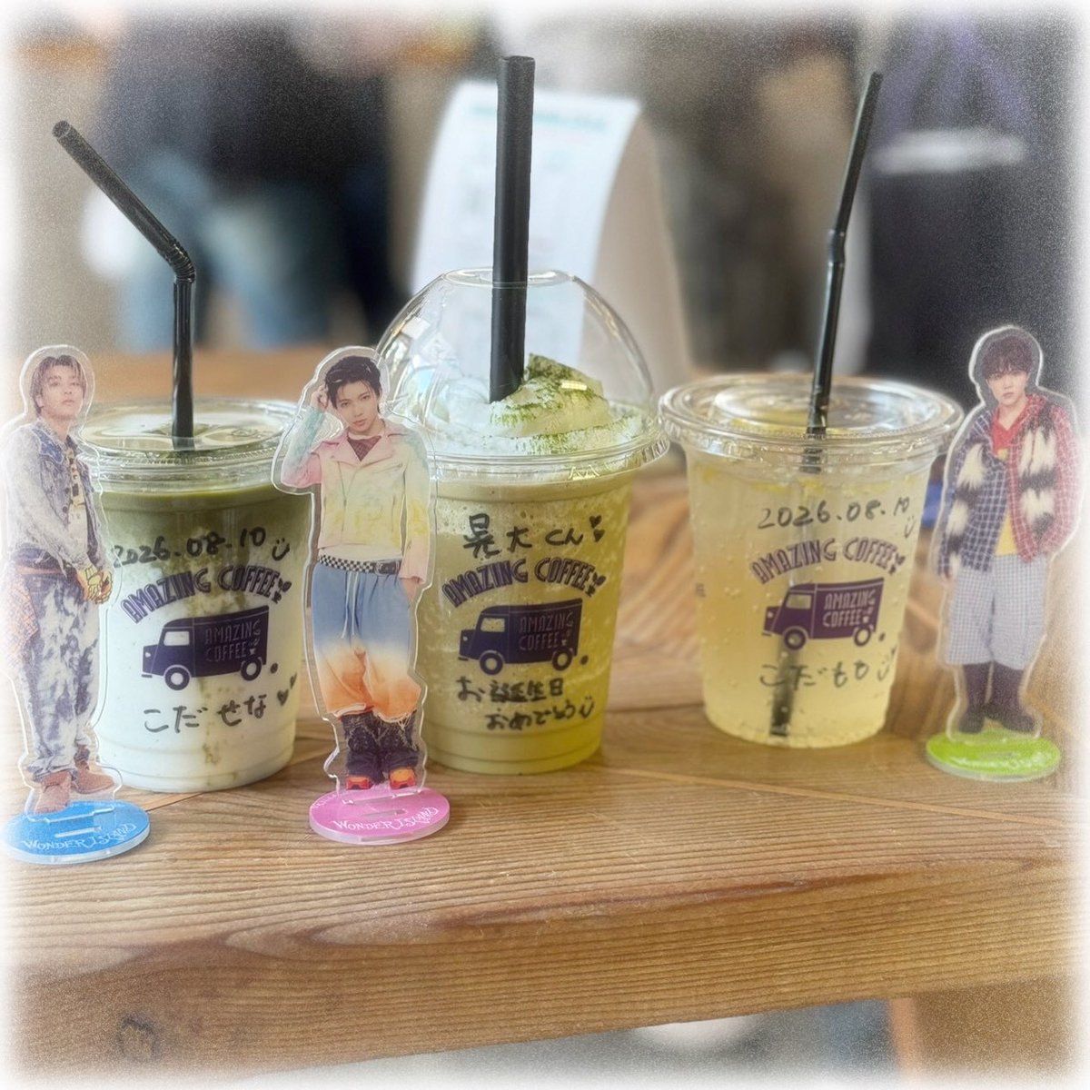 kodasoraaaa_'s tweet photo. #山田晃大 くん◝✩
改めて21歳おめでとう✩꙳
こーだいくんの誕生日なので👈🏻りるふれとタコパ(仮)してきた👏🏻✨ぜんぶ美味しかったぁ👌🏻
こーだいくんに出会えてとてもしあわせ*ˊᵕˋ*
パフォも声も顔もぜんぶがだいすきなので😌こーだいくんらしく21歳も頑張ってね🌟
#happybirthday_KODAI https://t.co/qAMHBPk3Vr