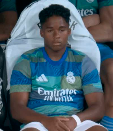 desimpedidos's tweet photo. "Gol de quem, filho?"

Eu na frente da TV em silêncio absoluto: https://t.co/PkUIfEzwVd