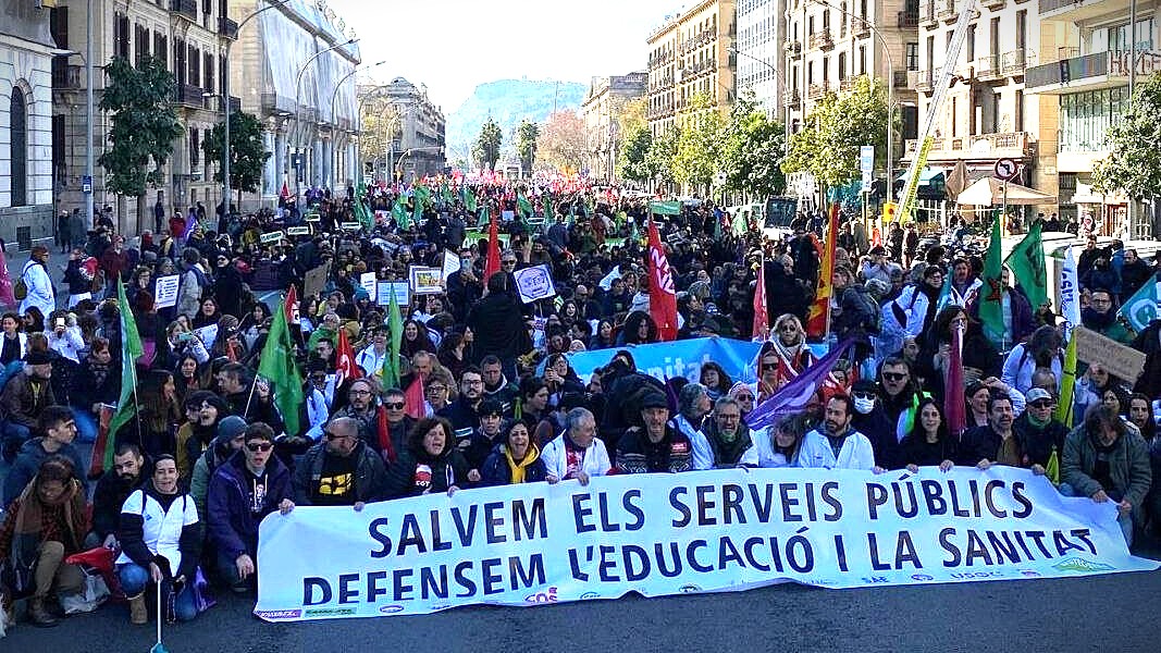 la_IAC's tweet photo. És qüestió de model. Ja n’hi ha prou!
40 anys de deficiències i externalitzacions. La sanitat necessita un canvi radical: un model 100% públic, amb control i sense negoci amb la salut.
https://t.co/CXL9j6xHEC https://t.co/Pv0sJuHPwW