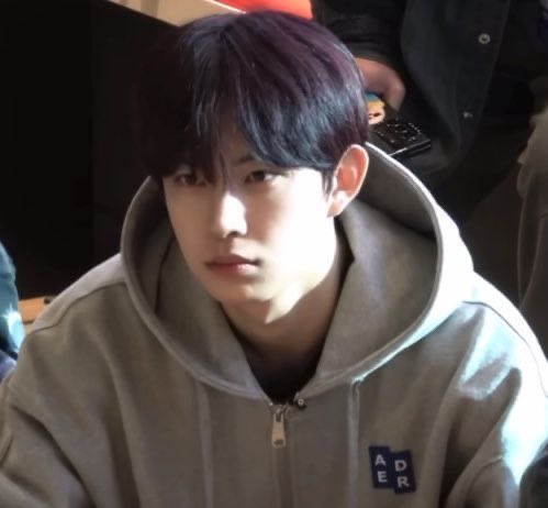 geonnww's tweet photo. 내가 너 어디까지 받아줘야 되냐 https://t.co/Oqe4HQloJD