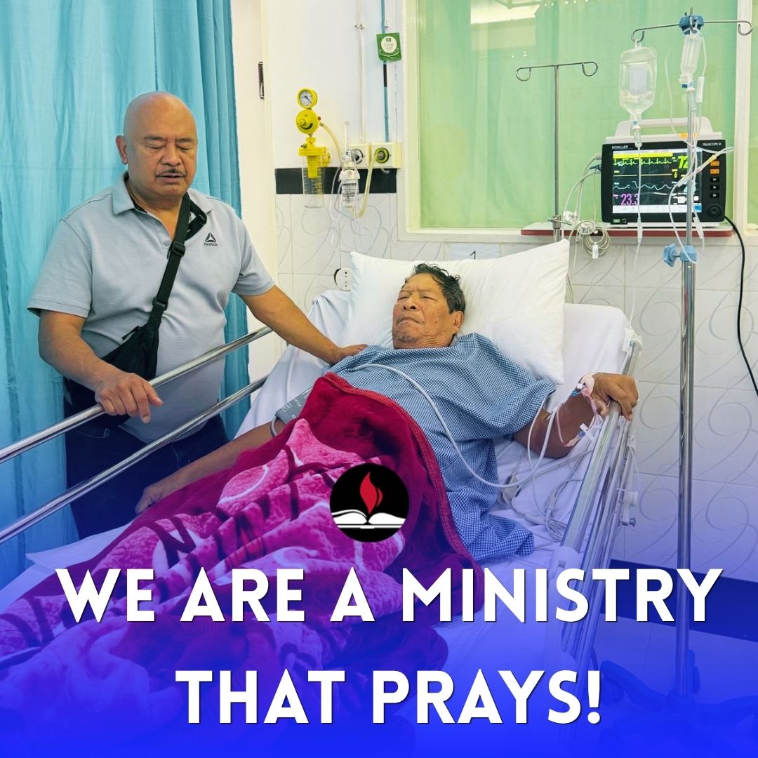 Bibles4TheWorld's tweet photo. We believe in the power of prayer! Our president, John Pudaite, recently visited our hospital in Manipur, where he took a moment to visit and pray over ICU patients.
Prayer is vital! Remember to pray for someone in need today.
#medicalmission #wepraytogether #evangelism https://t.co/nRD75axKge