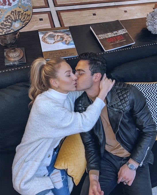 Raunakk_14's tweet photo. 🚨 Mbappe reportedly opens up about his decision to distance himself from Ester Exposito.

According to the circulating claims, the Real Madrid star allegedly stopped responding to Ester after reportedly seeing her kissing an ex-boyfriend at a bar   the same person she had previously told him she had removed from her life.

The experience reportedly changed Mbappé’s perspective on relationships and taught him that money, fame and success can’t guarantee genuine love or loyalty.

“Not everyone will love you genuinely, no matter what you have or what you do for them.”

A painful reminder that even the biggest stars can experience disappointment when it comes to trust and relationships. 💔

#Mbappe #KMbappe #EsterExposito #RealMadrid #Football