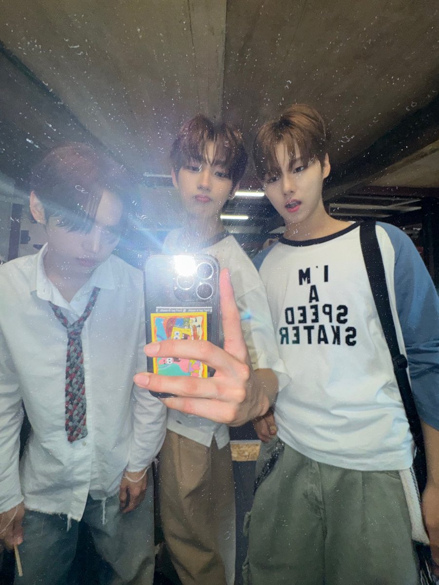 silbbb21's tweet photo. 화니 1주년 추카해 ( ͒ ́ඉ .̫ ඉ ̀ ͒) https://t.co/UG4Ct8fHNR