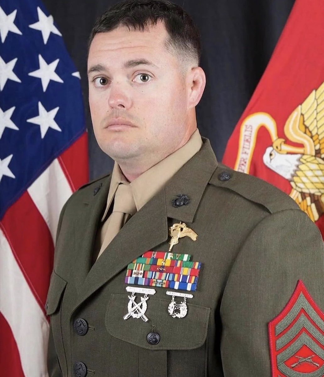 op_hawkeye's tweet photo. 8.10.2019 ~ Gunnery Sergeant Scott Koppenhafer 🇺🇸
#OpHawkeyeRemembers #ScottKoppenhafer #Kope #AdamsState #MARSOC #MarineRaider #MSOT8211 #MSOT8233 #2ndMRB #BronzeStars (2) #PurpleHeart #supportourSOFcommunity #Operation_Hawkeye
📜 https://t.co/MTXSBoA887
📜 https://t.co/rB2i3AGzO8
📰 https://t.co/sksL0xbhBj
📰 https://t.co/9dau26yyVp