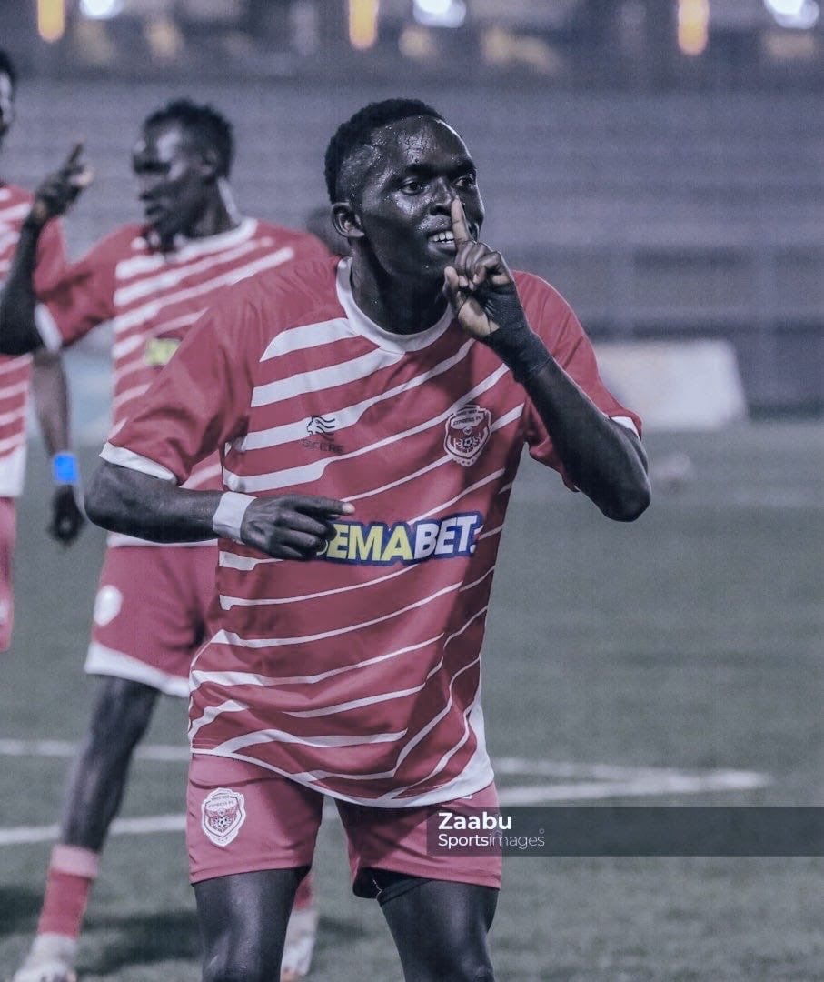 IsmaelAlli21's tweet photo. @ExpressFCUganda 
Saying goodbye isn’t easy. Wearing this jersey with you, fighting together, winning and losing together — I’ll carry those memories forever.Thank you for the lessons, the laughs, and the brotherhood. Once part of this team, always family. https://t.co/f3hiBlF7HA