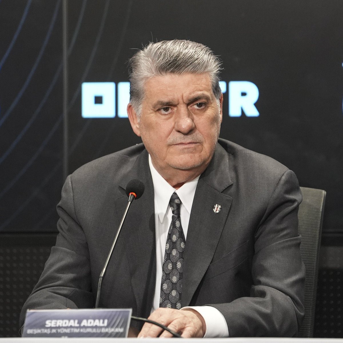 serbulentsag's tweet photo. Geldigin gune lanet olsun.#SerdalAdalıİstifa https://t.co/fWWt0d1JYC