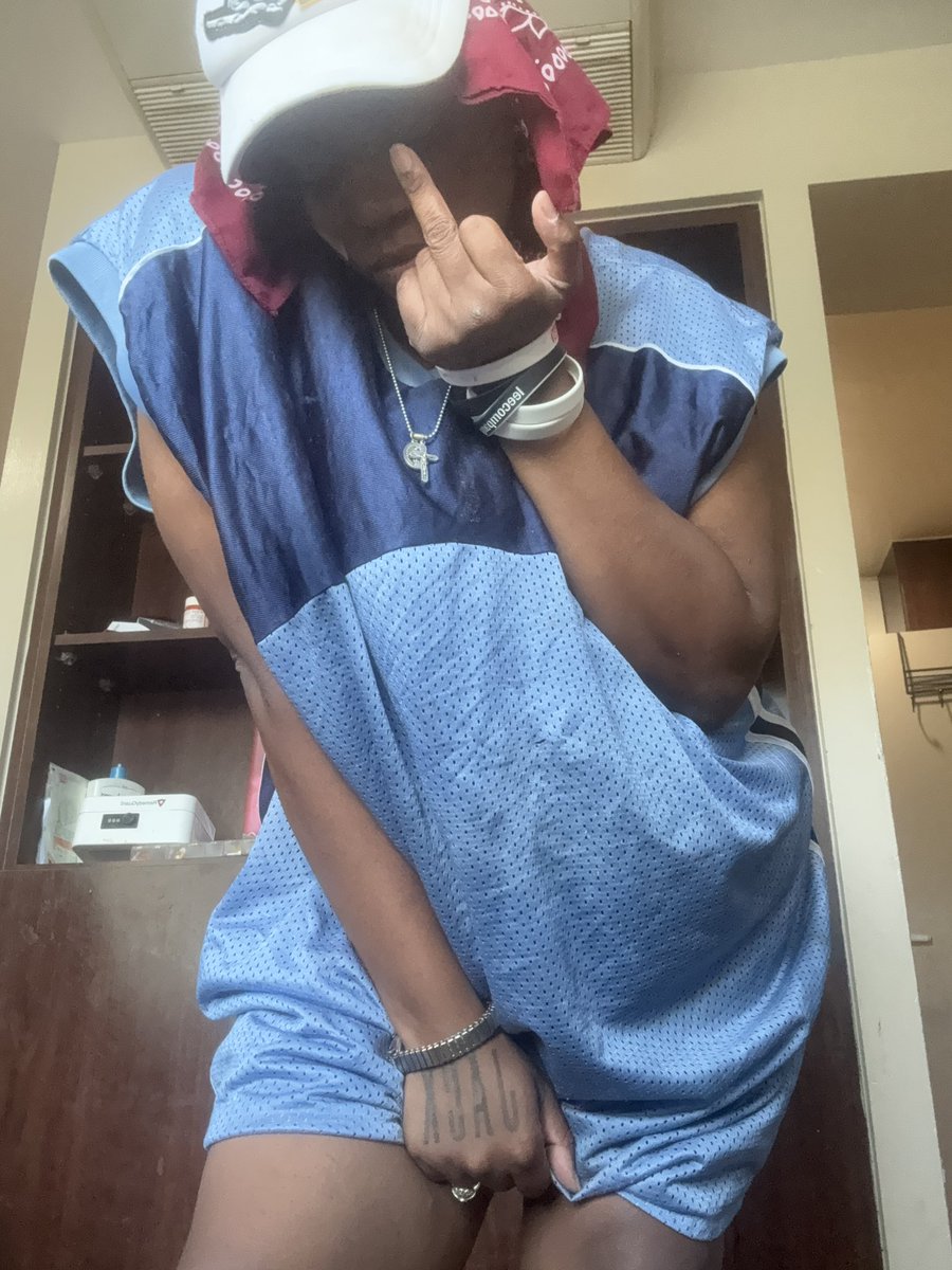 slimevinnie's tweet photo. IMA RUIN U KUNT 😂🐍🎊 https://t.co/C5F3IN0bWC