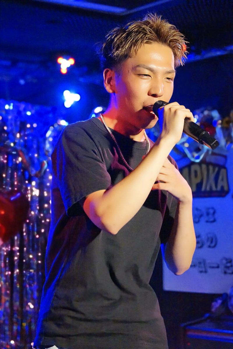 GNRd3AV7NhzbUrZ's tweet photo. 8/8 #ALIVE
はぴか新曲「エクスクラメーション ラブ」レコ発ライブの #Pelover を✧p📷qω•,,´)パシャ✧ https://t.co/aZpWESnR2t