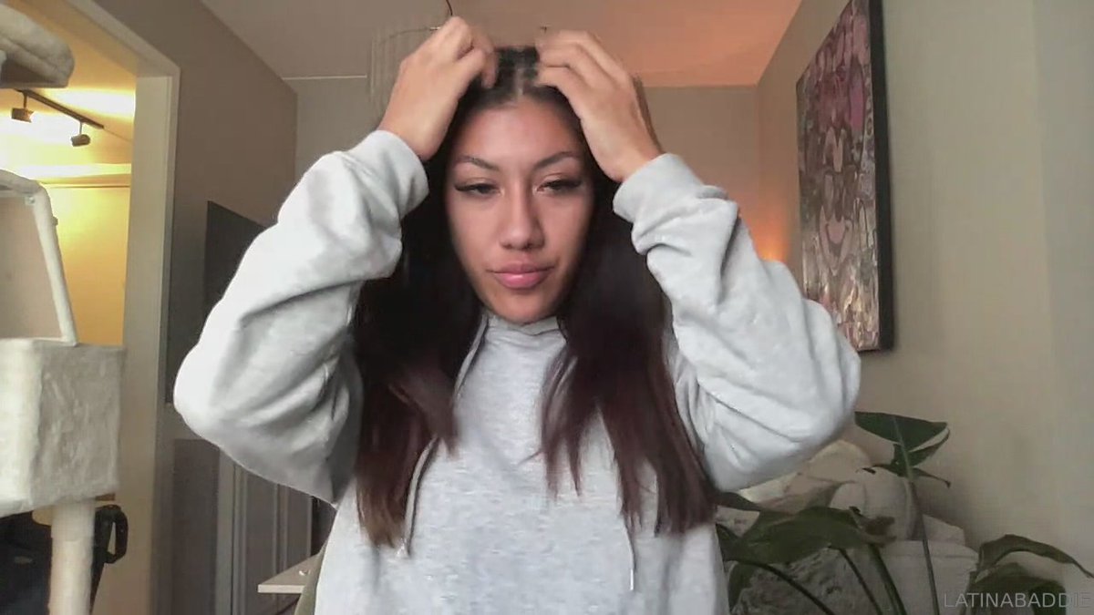natblom06's tweet photo. Latina Baddie is live now! https://t.co/0epUSRYsdU https://t.co/G8WTzOH6hJ