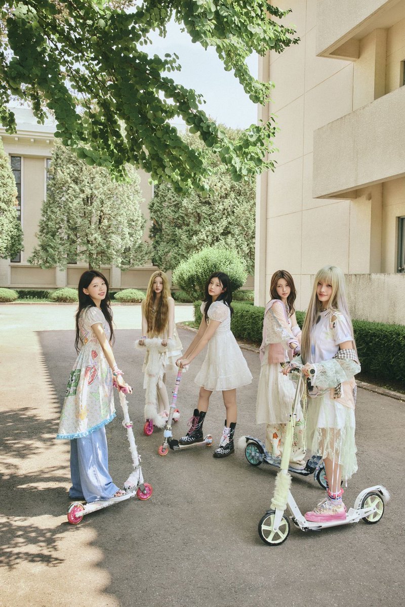 KiiiKiiicharts's tweet photo. Fastest 5th gen girlgroup songs to enter FLO Realtime Chart;
#1 Pop Off Pop Off - 6 hours 🔥🦄
#2 Pretty Girl - 7 hours
#3 Cherish (My Love) - 13 hours
#4 Lemon Tang - 14 hours
#KiiiKiii #키키 https://t.co/d1QVzk6ILP