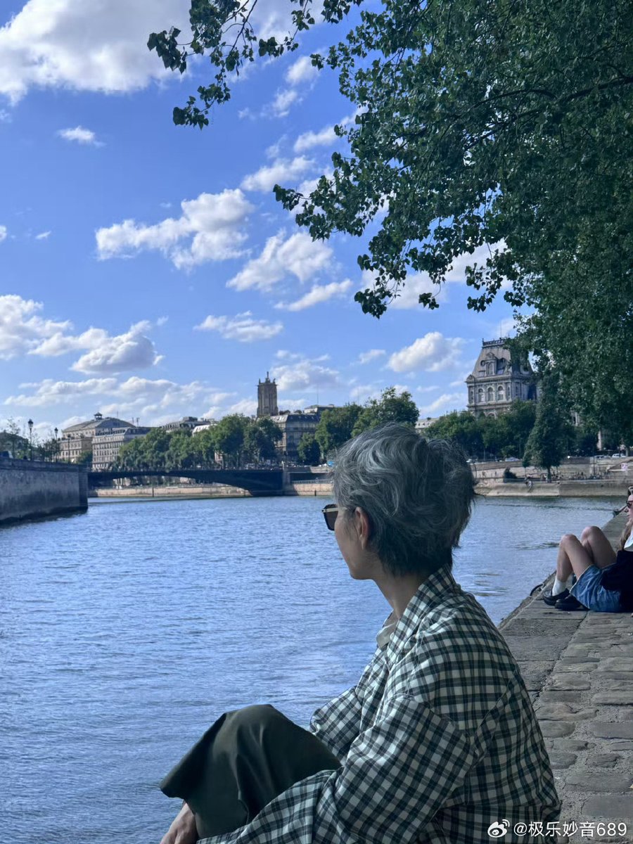 MatteyMike's tweet photo. Just let the soft indie folk melodies wrap around your ears—this track feels like a warm breeze on a lazy Sunday, turning a random weekday walk into a little magical moment.， https://t.co/p8fT8RPOSB