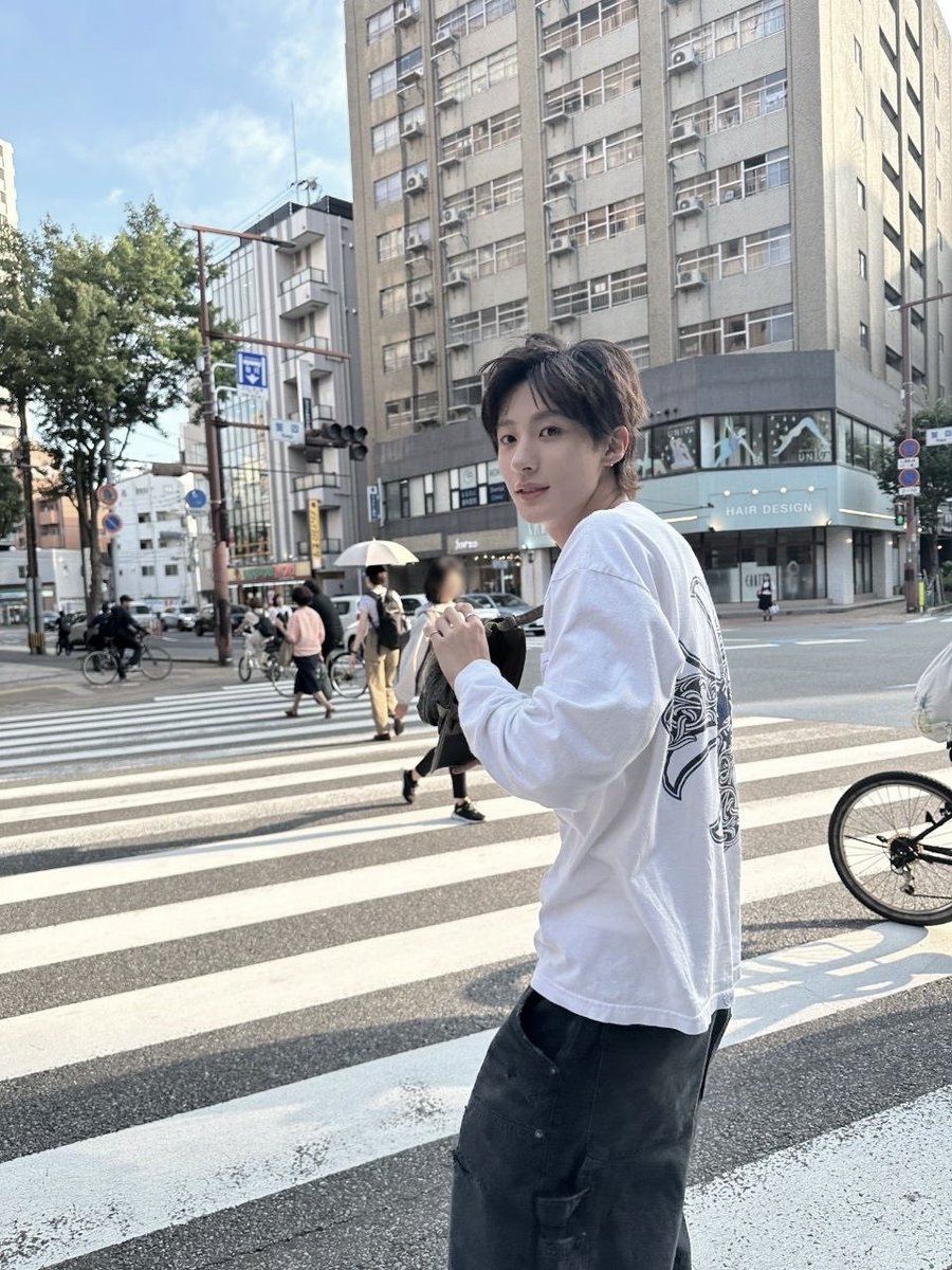 antoonlie's tweet photo. Another street in fukuoka. Wanna take a walk with me? https://t.co/AQKyA5Wd3I