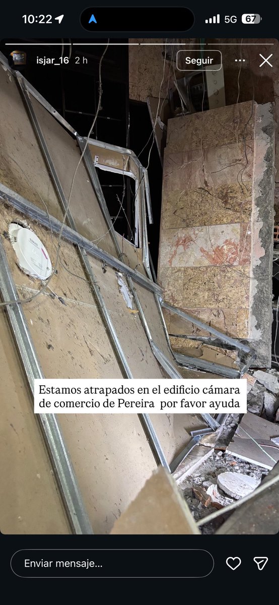 dicalaca18's tweet photo. Esta niña en Instagram llamada @isjar_16 dice que está atrapada en el edificio Cámara de comercio de Pereira y dice que en piso 10 y 11 hay gente solicitando ayuda, ayúdenme a compartir por favor. 
@ABDELAESPRIELLA @Alcaldiapereira @UNGRD @PoliciaColombia @BomberosPereira https://t.co/tXJB6tSQ8X