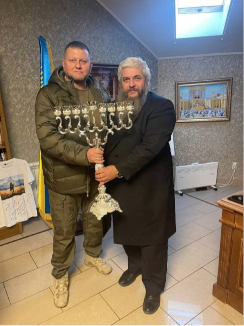 NoPropaganda_12's tweet photo. @DomMaxReichert 🇮🇱🇺🇦🇮🇱Ukro-jüdischen Propagandisten und deren Hass auf russischsprachigen in der Ukraine, der systematisch vor dem Ukrainekrieg verbreitet wurde.

Quelle:
https://t.co/nAO77WAkI2 https://t.co/MJAcOHA7Wf