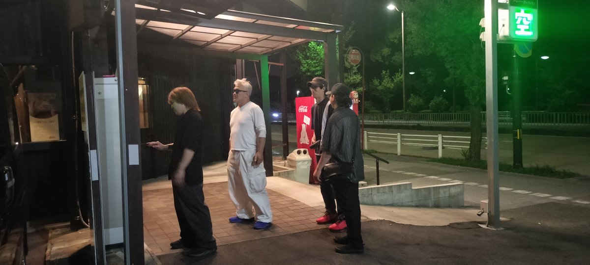 sunarion48's tweet photo. 夜の集会 https://t.co/eiwrUuQsNq