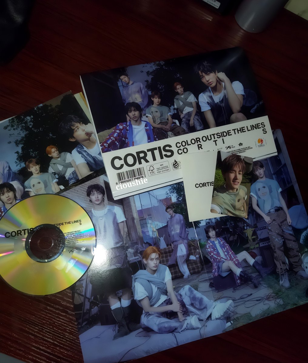 eomcioushie's tweet photo. I bought this album last month as a reward, until now I'm so so so happy that I pulled my eom sean. 🥹💗 https://t.co/hdi30podjB