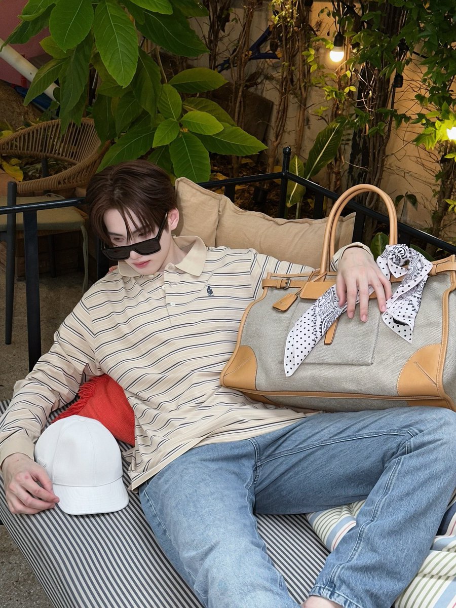 BUSshine__id's tweet photo. ⋅✱ Phutatchai IG Post Update
— 10.08.2026 : phutatchai.busofficial
@Prada #PradaSummerKit #Prada
#BUSbecauseofyouishine
#PHUTATCHAI https://t.co/IDegaN2mhs