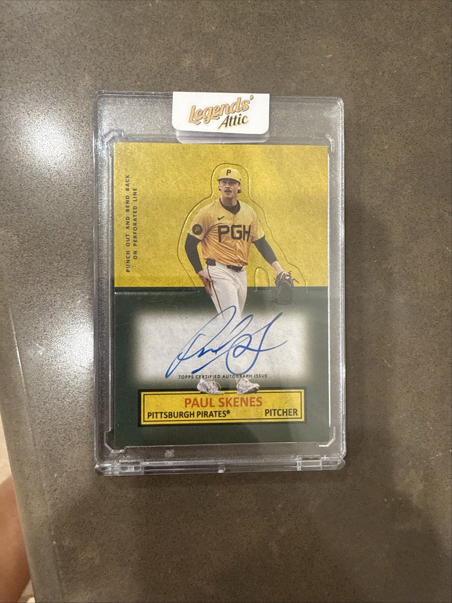 Dolph_Cards's tweet photo. @3bangerbreaks 👀💎 https://t.co/VKtZ5fEOkX