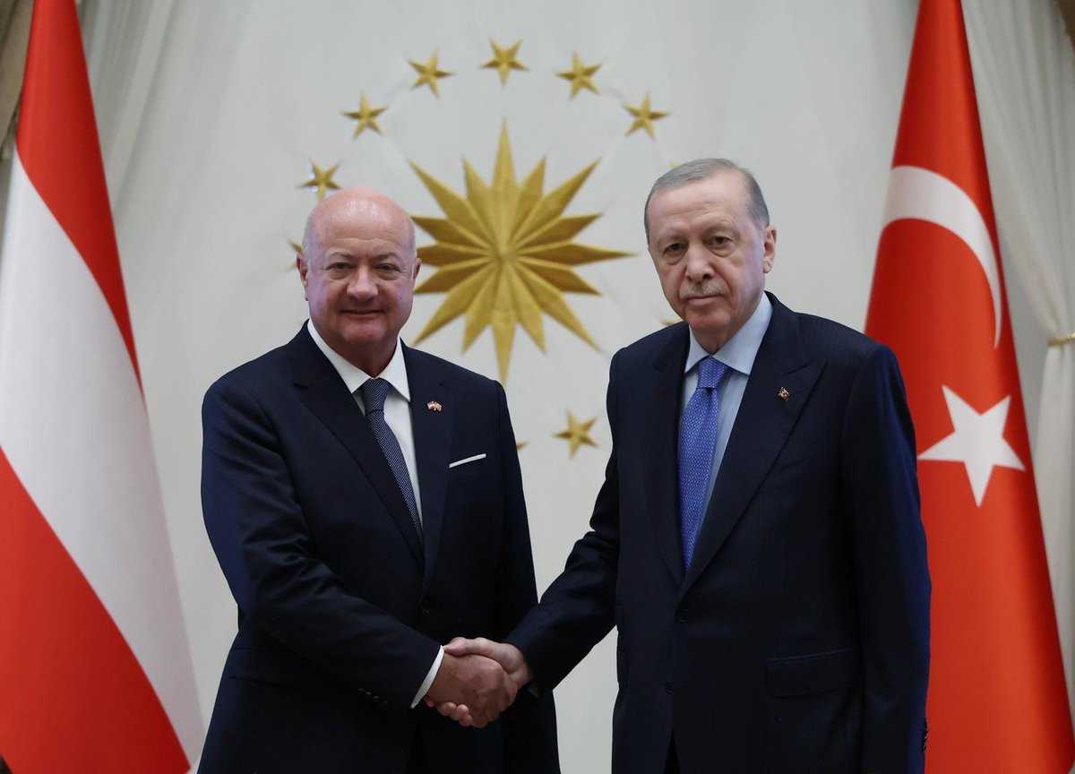 Asya_Dogu's tweet photo. Cumhurbaşkanımız Recep Tayyip Erdoğan, Avusturya Başbakanı Christian Stocker'ı Cumhurbaşkanlığı Külliyesi'nde kabul etti. https://t.co/jHZJ7Uh2pm