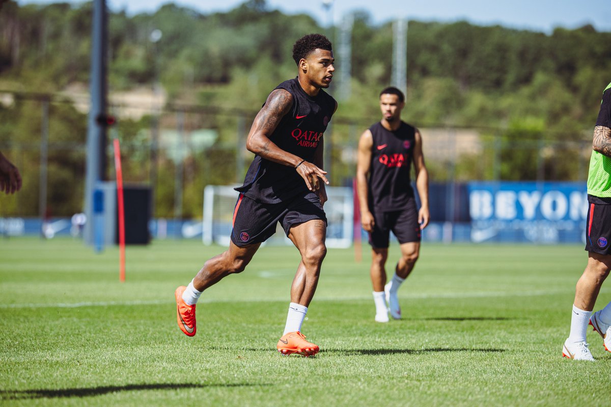 PSG_inside's tweet photo. Focus sur la Supercoupe. 👀🔍 https://t.co/daNbRPl6IS