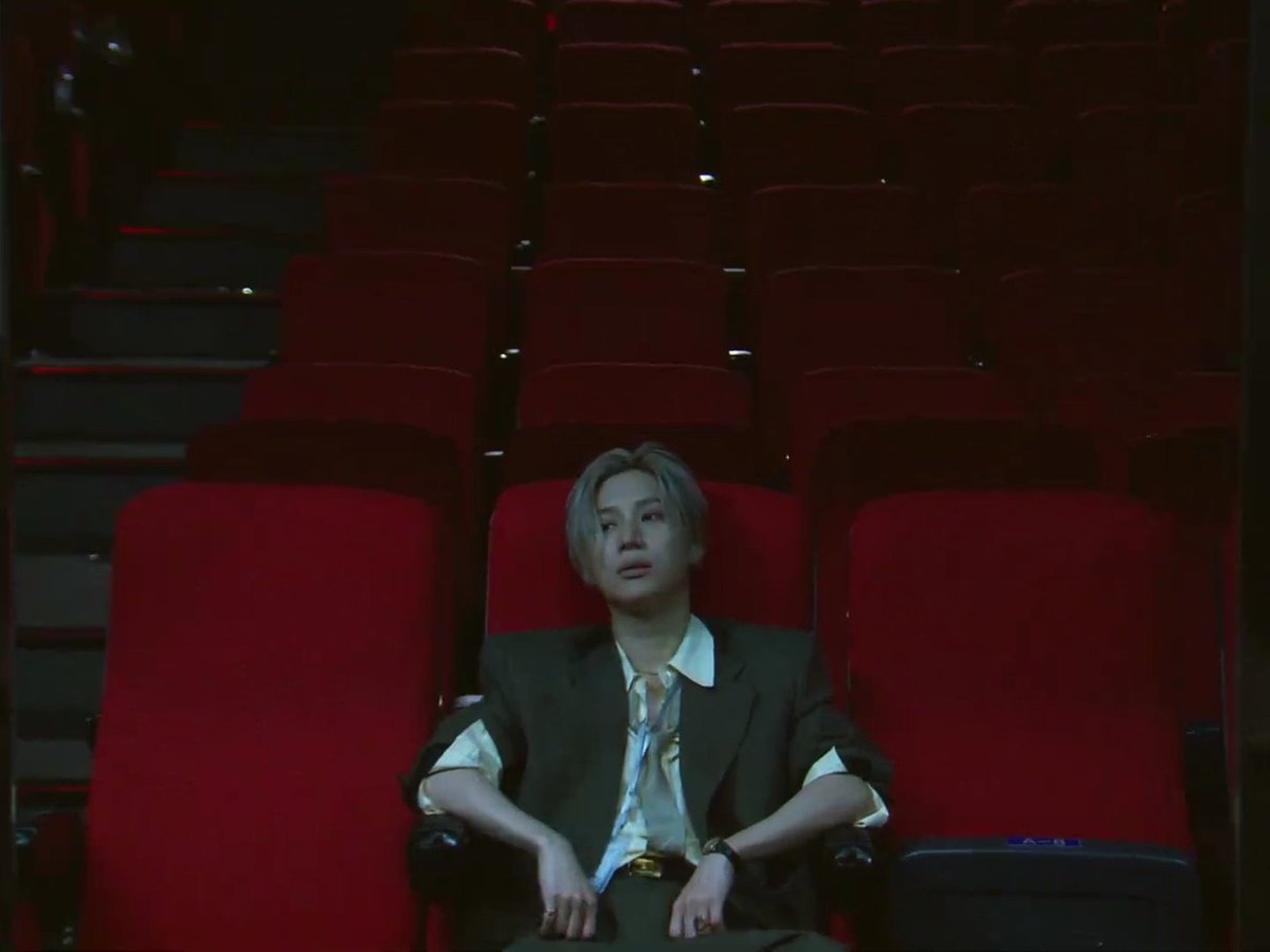 Zolshinee2min_5's tweet photo. 260811 TAEMIN (태민) - 'This Is The End' Official Video 
#샤이니 #SHINee #태민 #Taemin https://t.co/ylN28tDRHP
