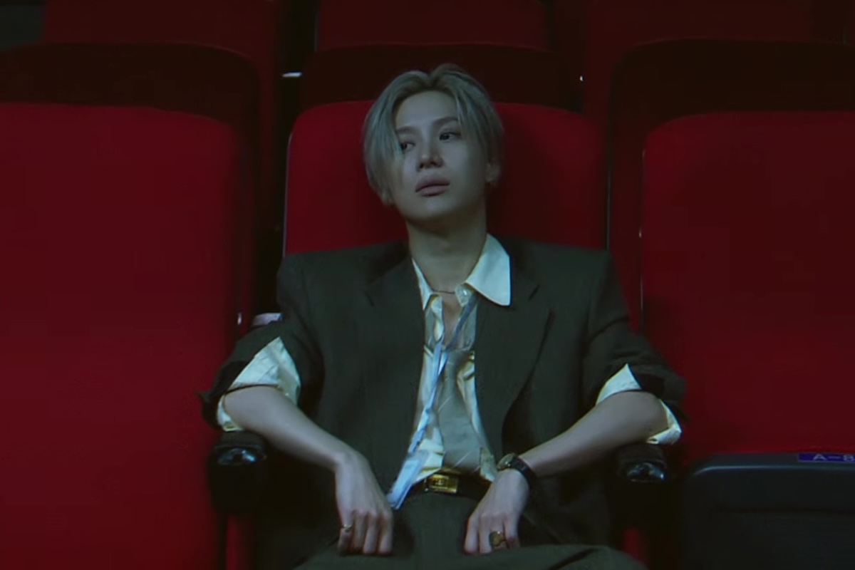 soompi's tweet photo. WATCH: #Taemin Reveals "This Is The End" From Upcoming Solo Album "PHASE 1 : SOFT VIOLENCE" 
https://t.co/9kOnFVzAce https://t.co/ow7Lxbbybl