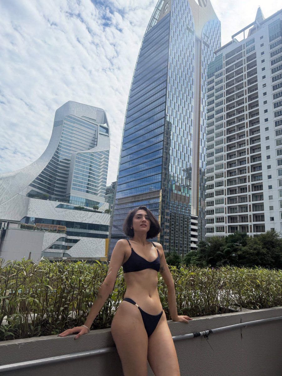 hotphotoclick's tweet photo. Bangkok days, Kiran Gill style. https://t.co/frD4XSYEqB