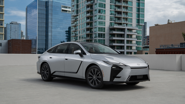 KFardoost's tweet photo. 2027 Lexus ES 350h Hybrid Joins Battery-Electric ES 350e, ES 500e In Eighth-Generation ES Lineup #Lexus #ToyotaEmployee https://t.co/L27DiifWYg https://t.co/DbSB38UAtR