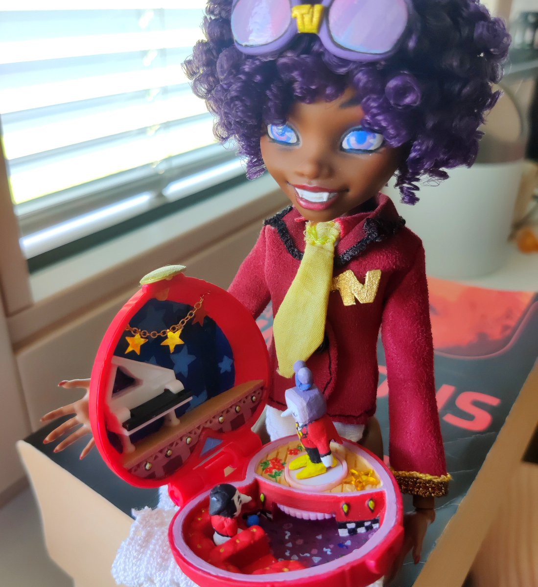 Sheepsterthing's tweet photo. they told me to stop making my own  weird tenna toys, i said NO!!! https://t.co/zI7xhbZrme