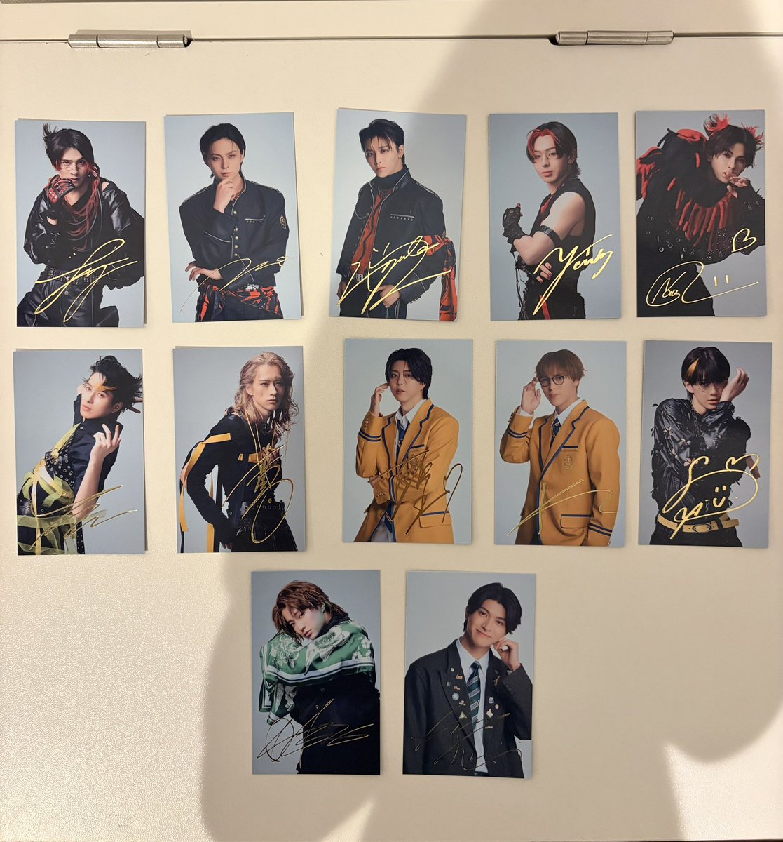 howahuwatime's tweet photo. EBiDAN エビダン Yes!東京 CD トレカ 店舗別特典 HMV 店舗 タワレコ　箔押しトレカ

譲：画像のもの

求：同種　吉澤要人　杢代和人

郵送または12日渋谷13日14日エビライ手渡しでの取引希望です。
よろしくお願いいたします。 https://t.co/eZfJZ1QBj4