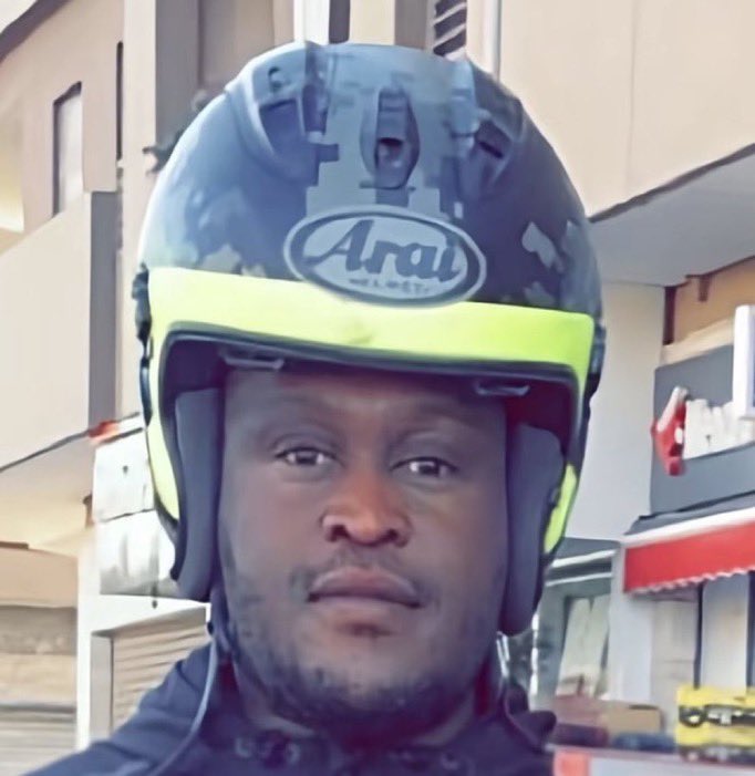 pikkpikk7's tweet photo. J’ai voulu économiser 150€ de billets d’avion jme retrouve dans un flixbus Malaga - Paris ( 25 heures de trajet ) https://t.co/R7XDUy5Dv9