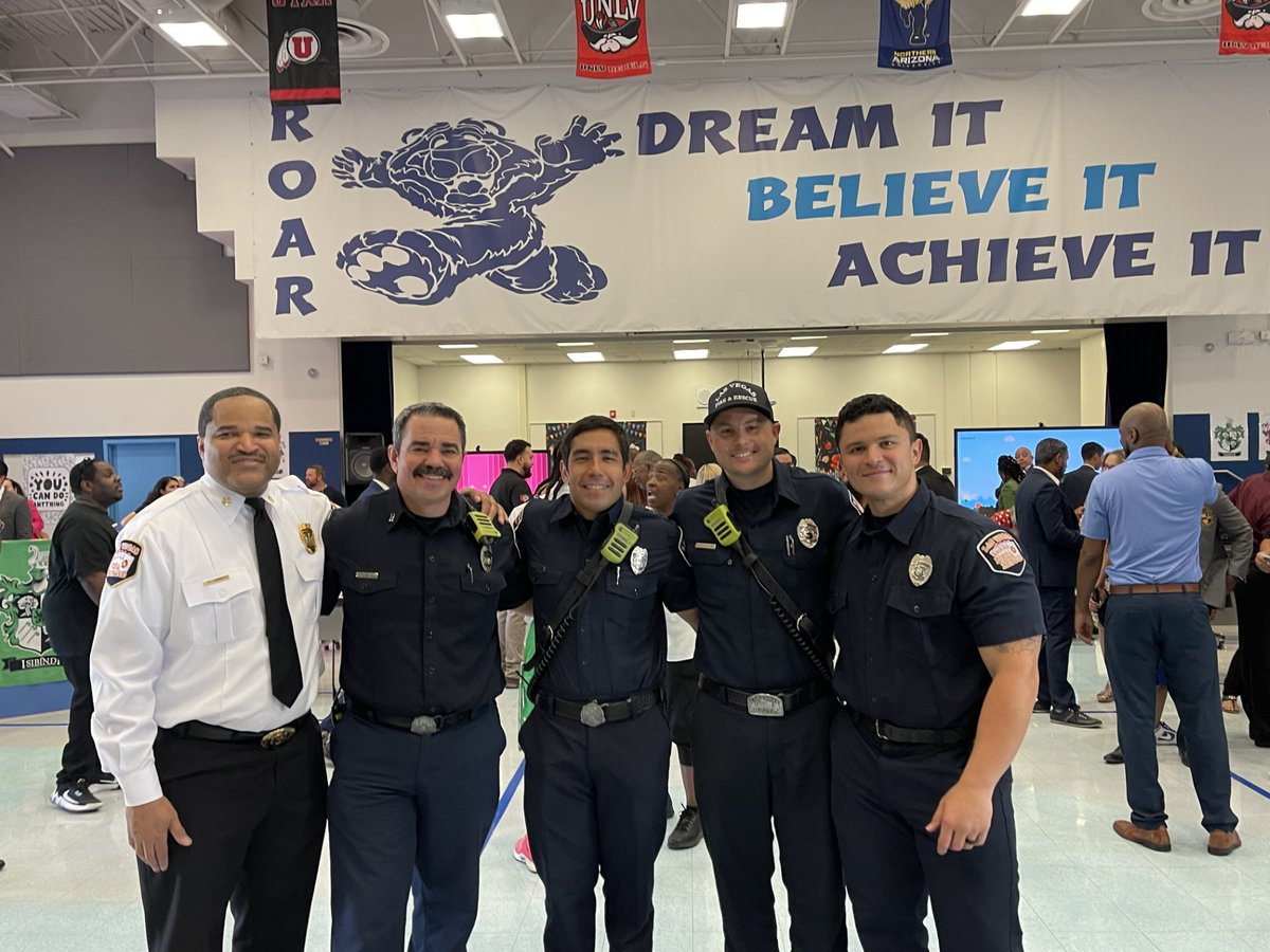LasVegasFD's tweet photo. https://t.co/tSUEYiLyDT