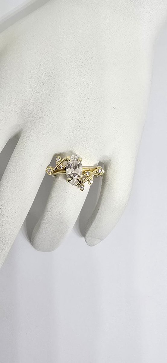 ulammjoyas's tweet photo. DISEÑOS MODERNOS EN ARGOLLAS DE MATRIMONIO

Los diseños modernos de argollas de matrimonio destacan por sus perfiles planos, combinaciones de metales y acabados satinados o texturizados.

@ulammjoyas 
https://t.co/n4S0UgdF8h https://t.co/5v2cP4301G